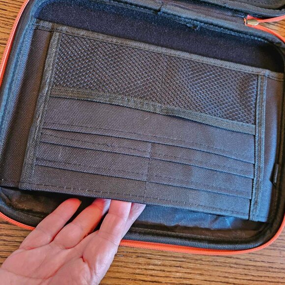 Bombata Tablet Case with Strap - Picture 4 of 10